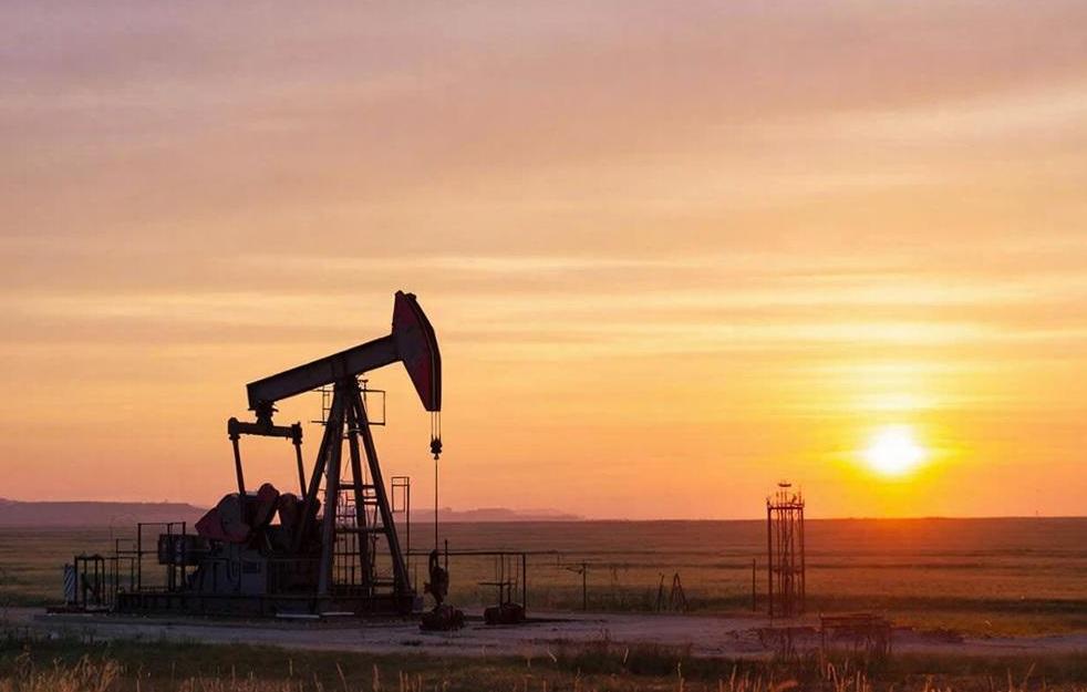 Перекрытие Ормузского пролива в связи с военными действиями на Ближнем Востоке может привести к повышению цен на нефть до 200 долларов