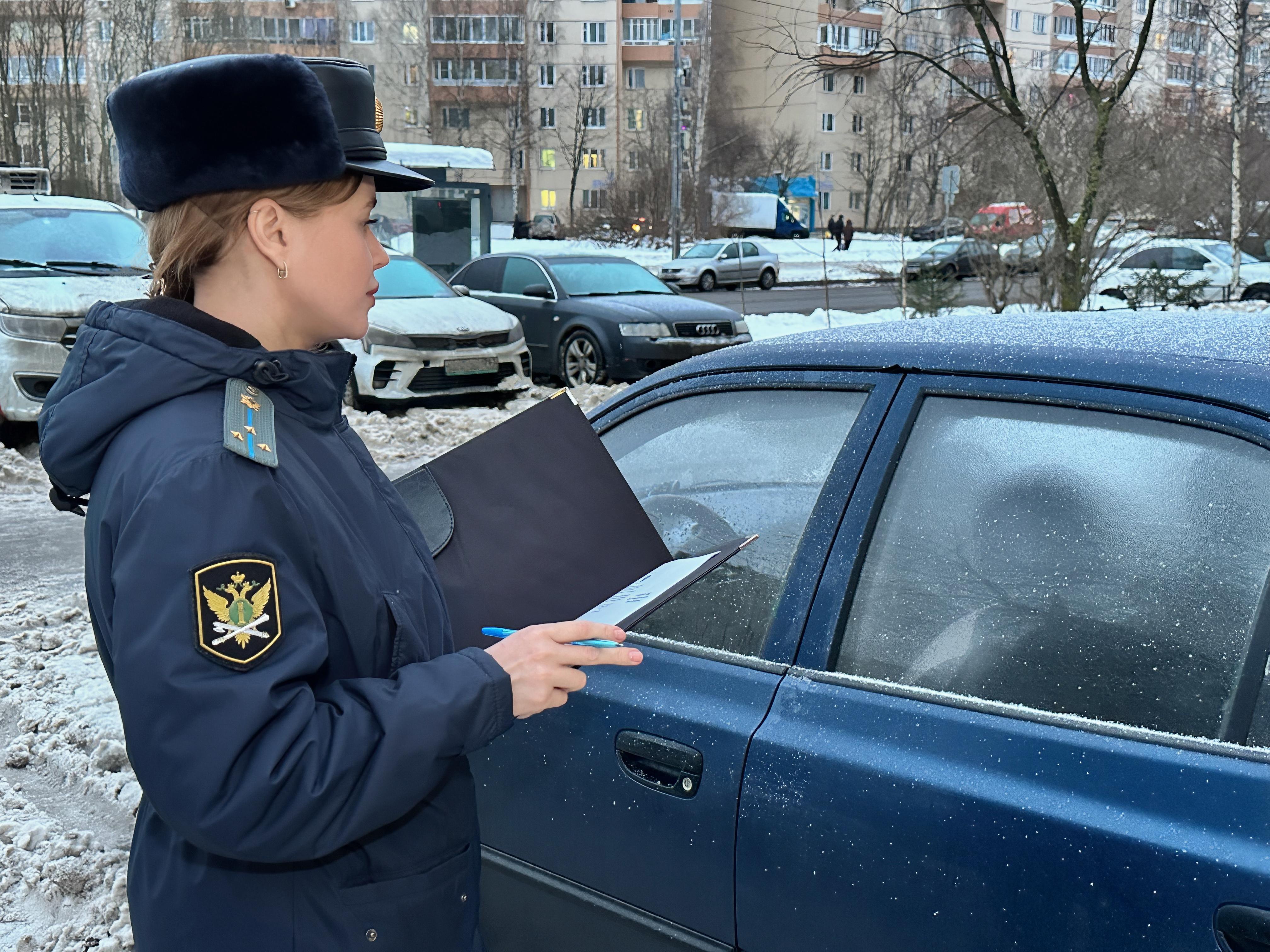 Судебные приставы арестовали Kia Rio у петербуржца, задолжавшего 700 тысяч рублей алиментов