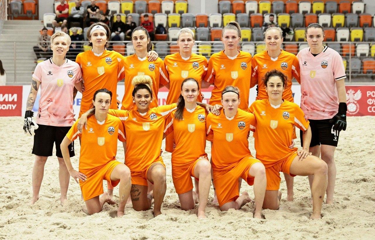 «Кристалл» и сборная Петербурга по пляжному футболу начали с побед на Кубке России