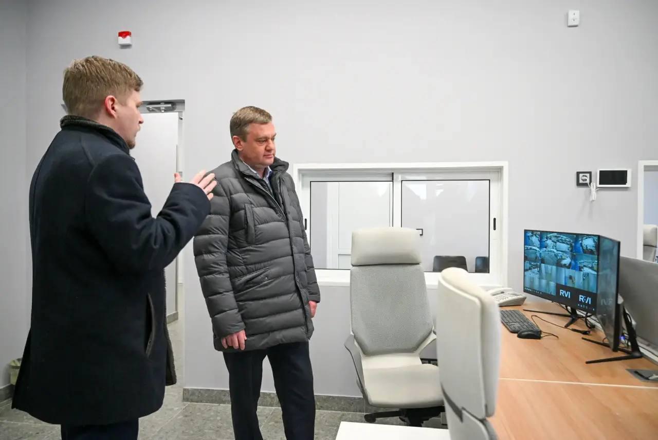 Кирилл Поляков осмотрел обновленную диспетчерскую станцию