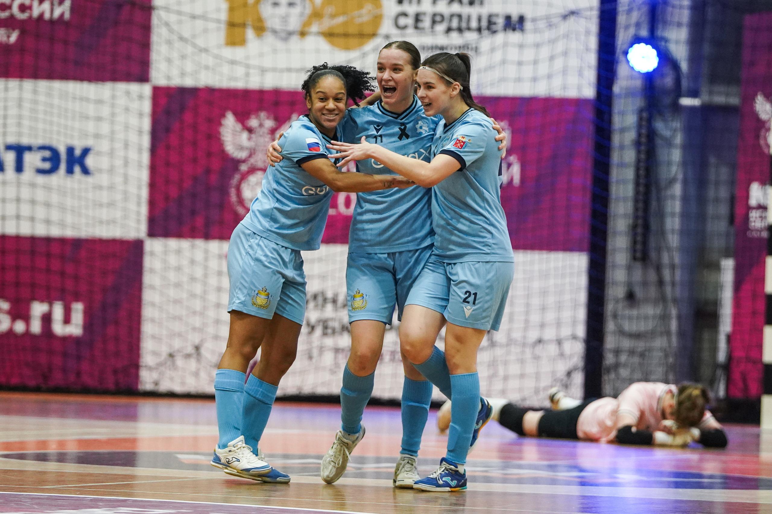 Петербуржцам рассказали о женских коллективах, которые представляют Северную столицу в чемпионатах России по командным видам спорта