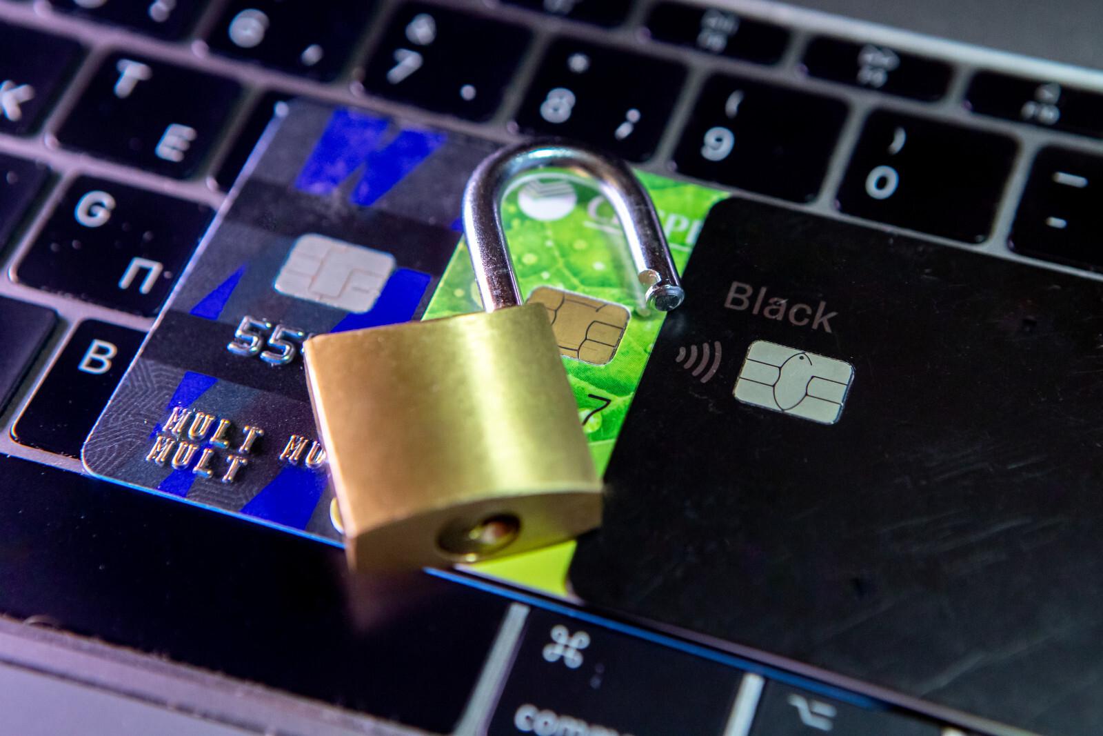 Как мошенники взламывают аккаунты через сброшенные звонки