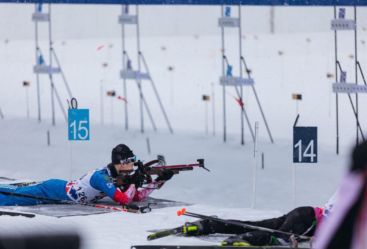 Биатлонист Афанасьев из Ленобласти завоевал серебро в первенстве России
