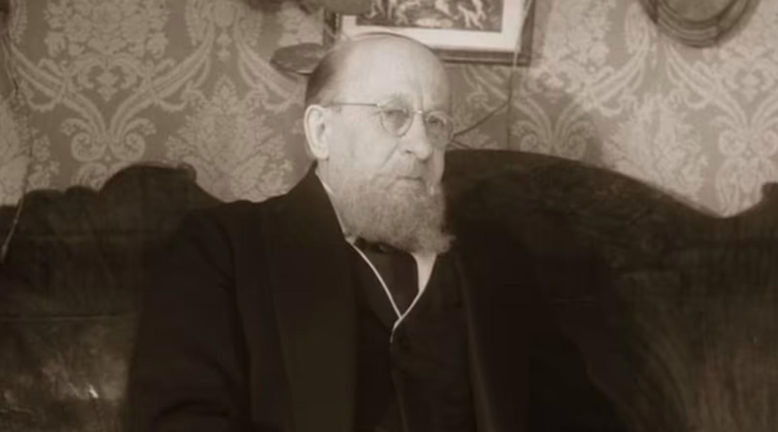 В Нижнем Новгороде подготовят родословную Евгения Евстигнеева