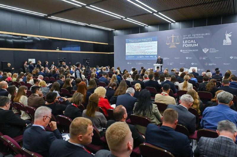 В Петербурге 26 июня пройдет Молодежный юридический форум в рамках ПМЮФ-2026