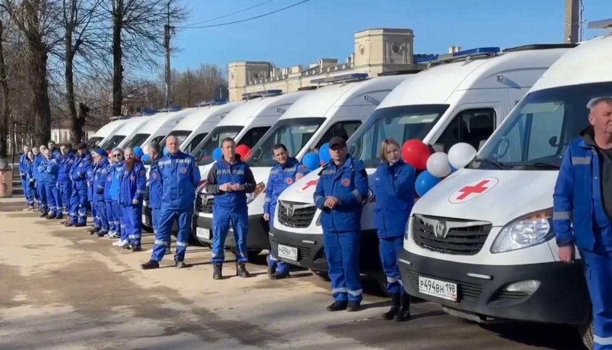 В Ленобласти 10 бригад скорой помощи отправились на дежурство на новых «Атлантах»