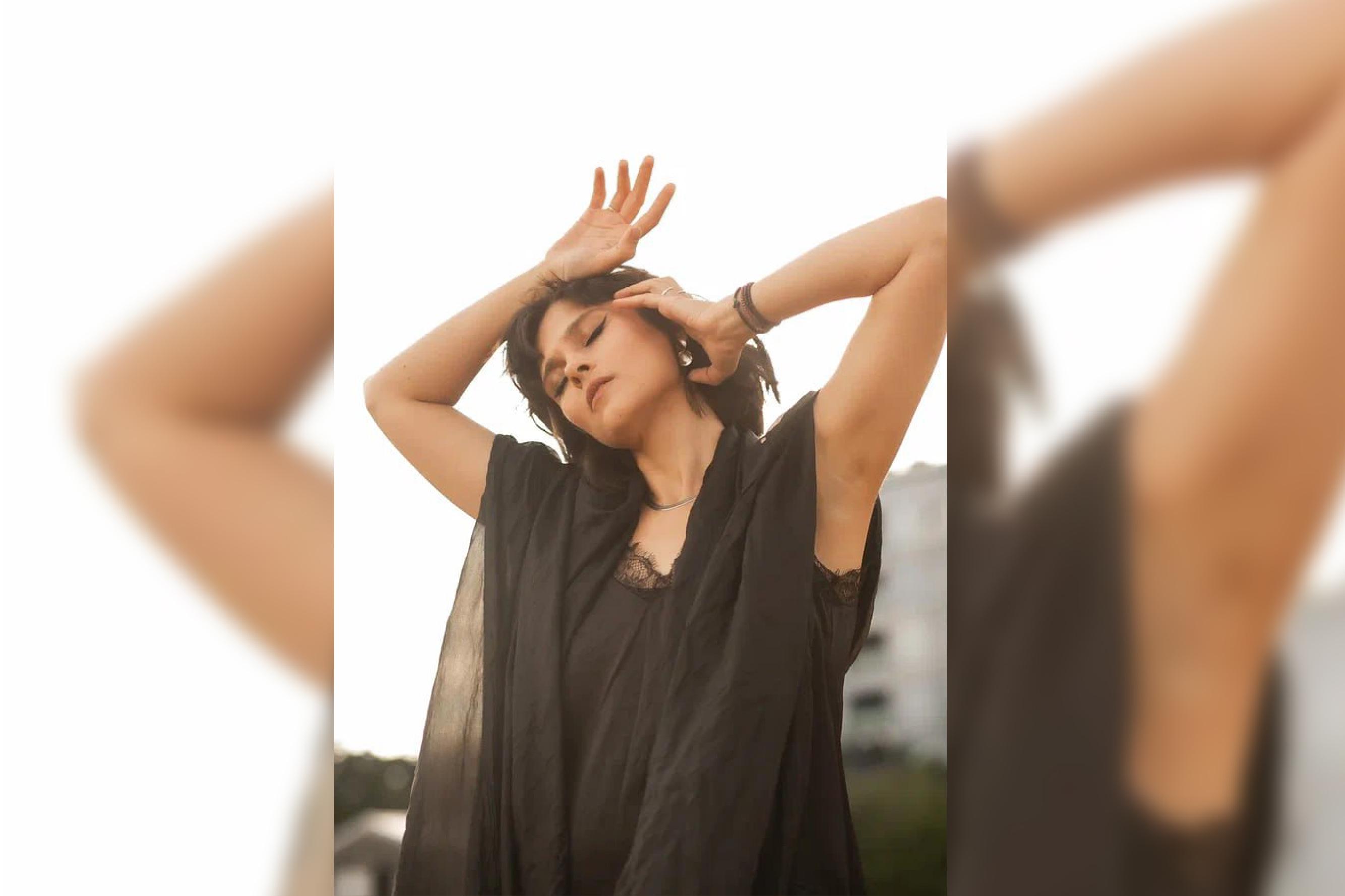 Женя Любич представила песню, которую сочинила во время беременности