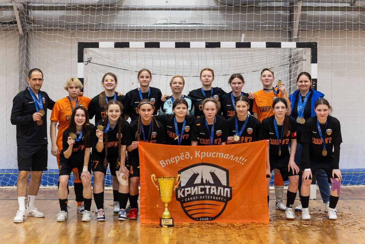 Пять медалей завоевали петербургские команды на финальном этапе Первенства России по футзалу среди девушек