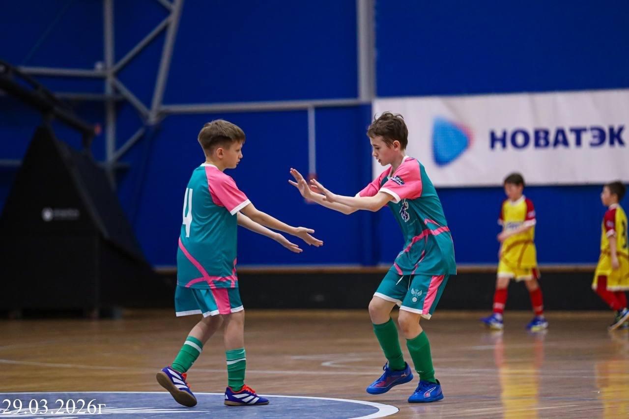 Школьники из Петербурга вошли в топ-5 Всероссийского этапа по футзалу
