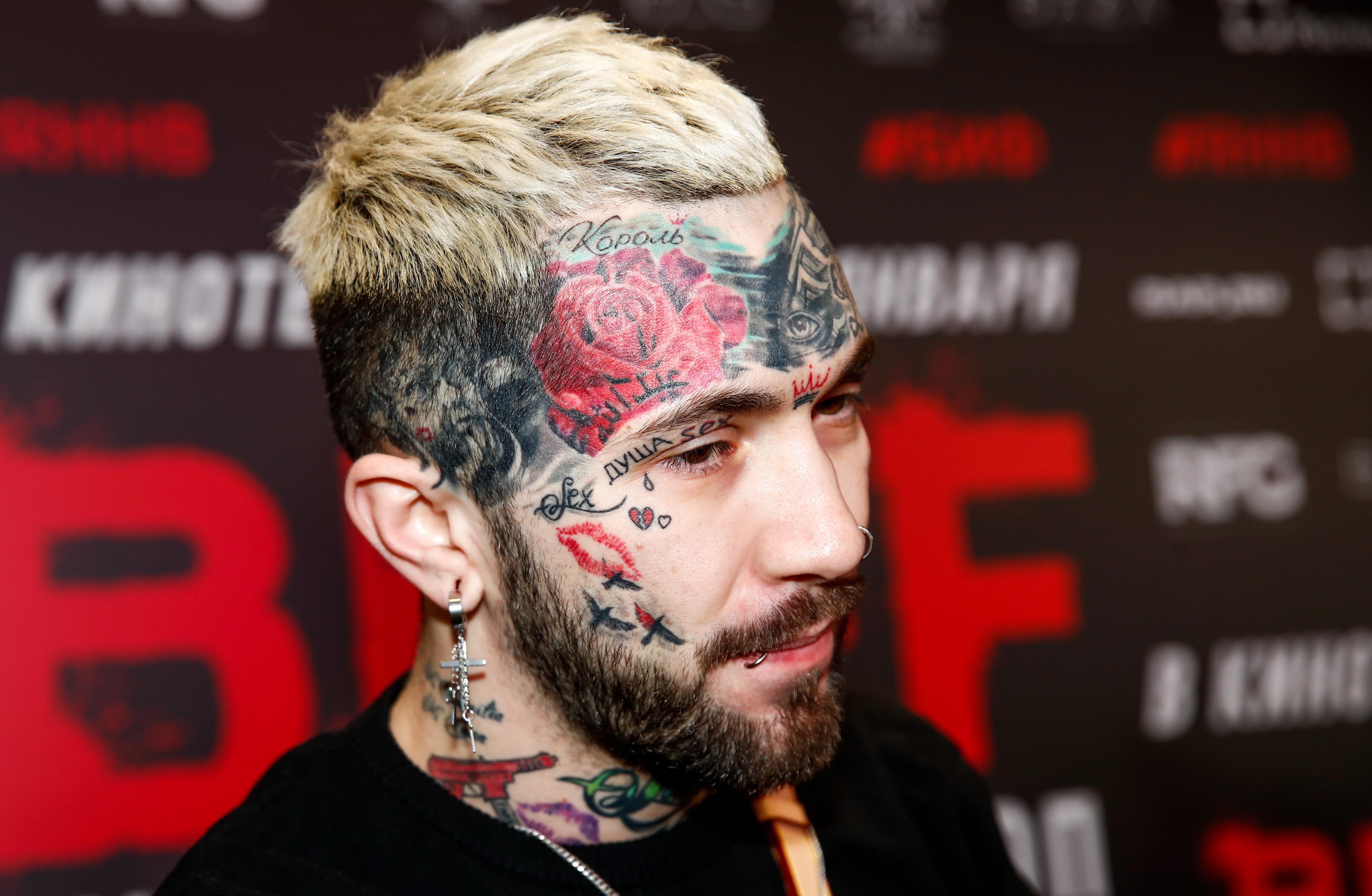 Рэпер Ганвест заплатит почти 100 тысяч рублей за неуважение к обществу