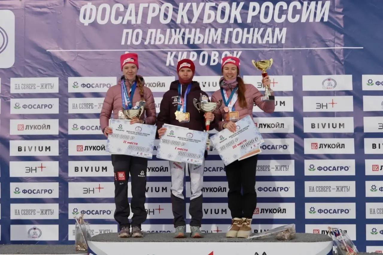 Спортсменка из Ленобласти Елизавета Маслакова завоевала серебро на соревнованиях по лыжным гонкам