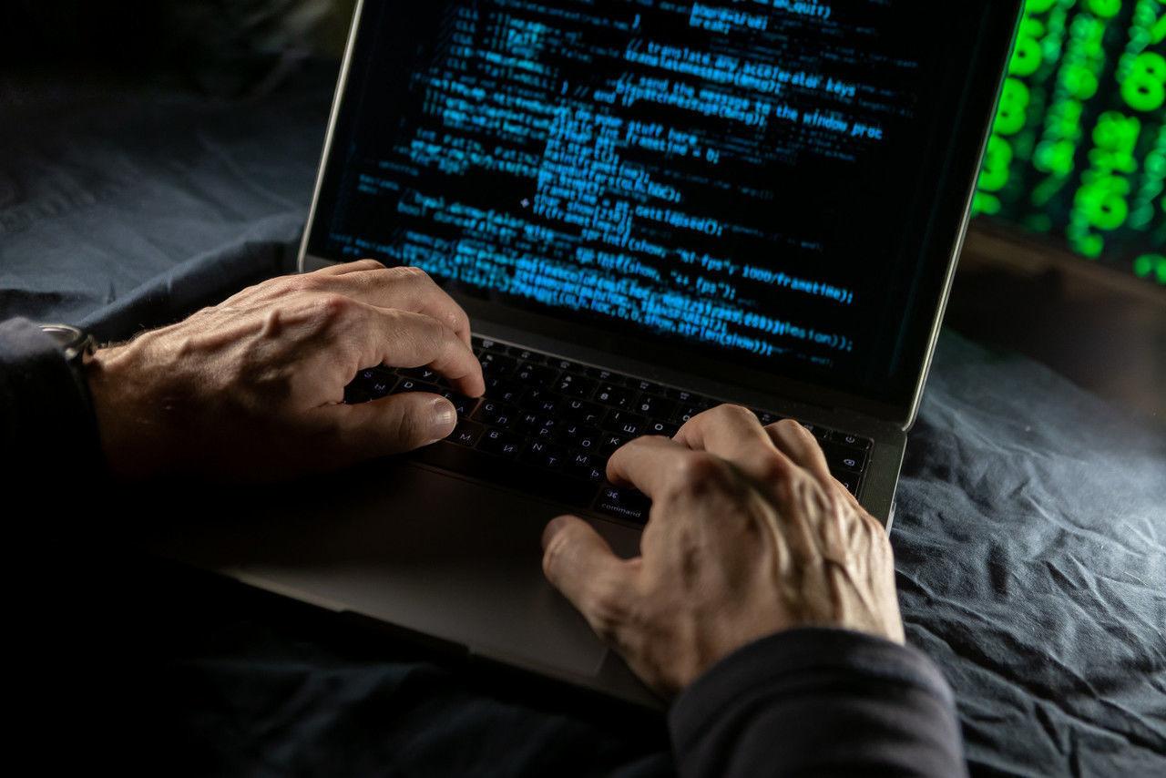 Петербуржцам рассказали, что мошенников часто выдают городские номера