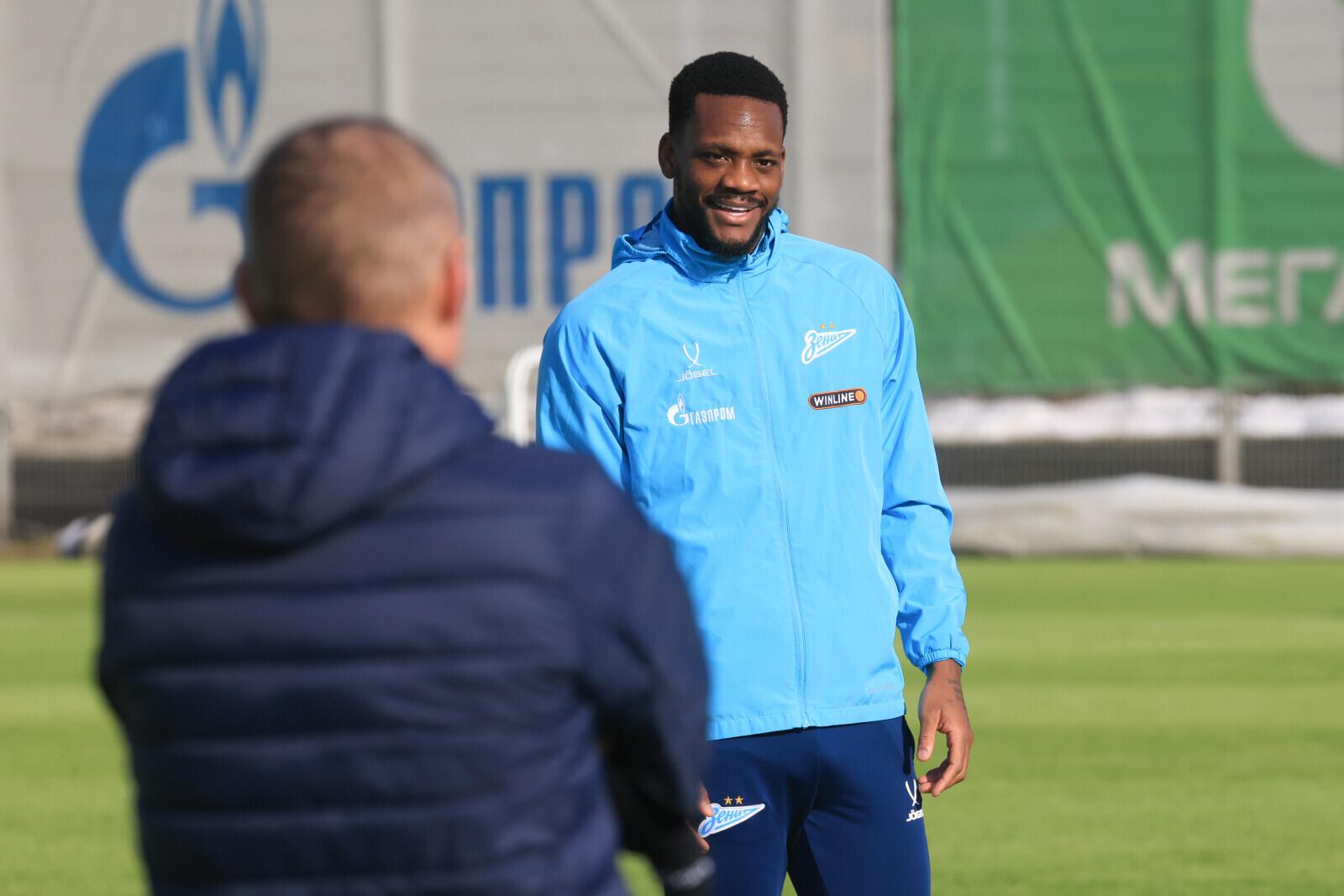 Экс-футболист Канищев уверен, что Дуран не планирует задерживаться в «Зените»