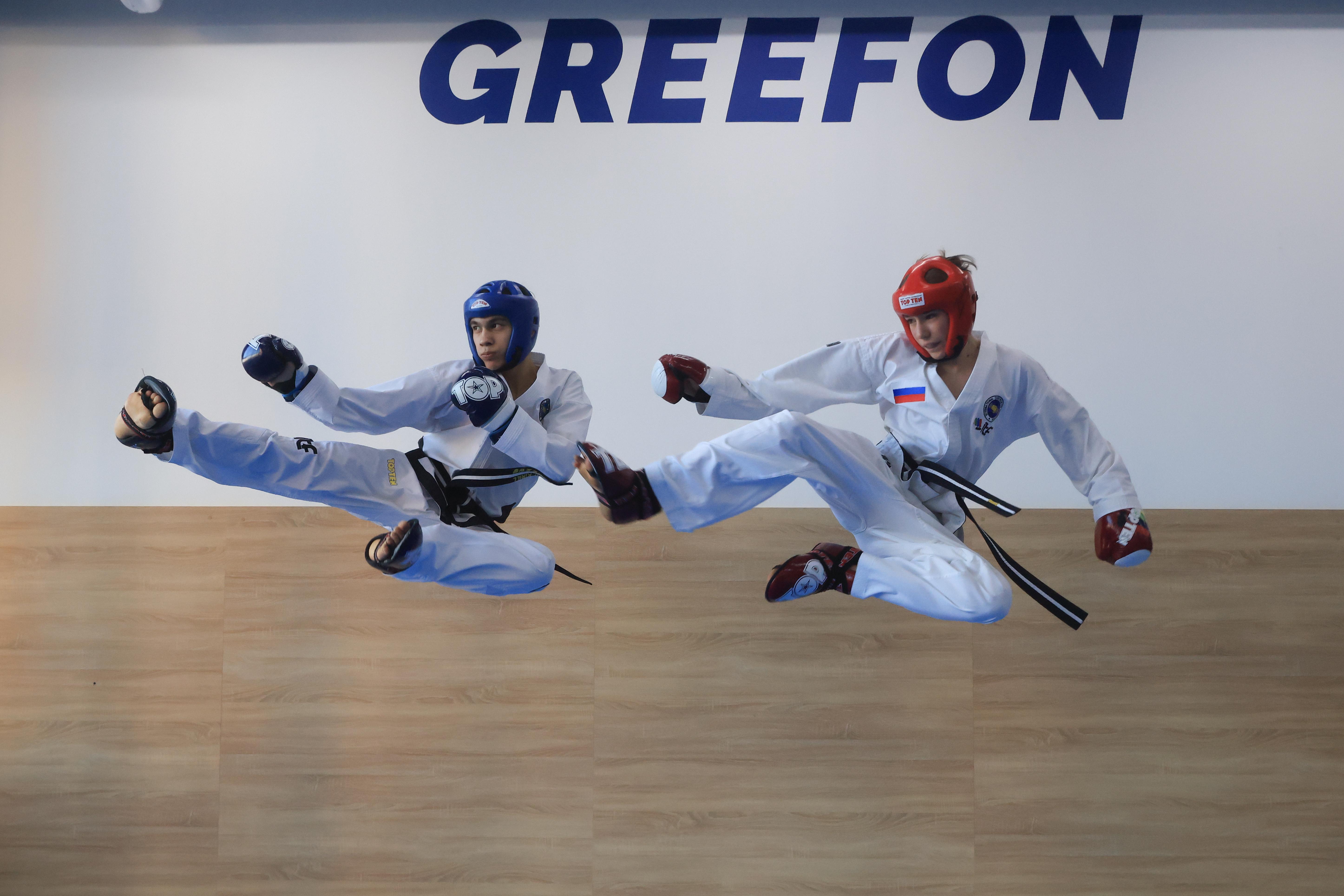 «Грифоны» хотят привезти золотые медали в Петербург