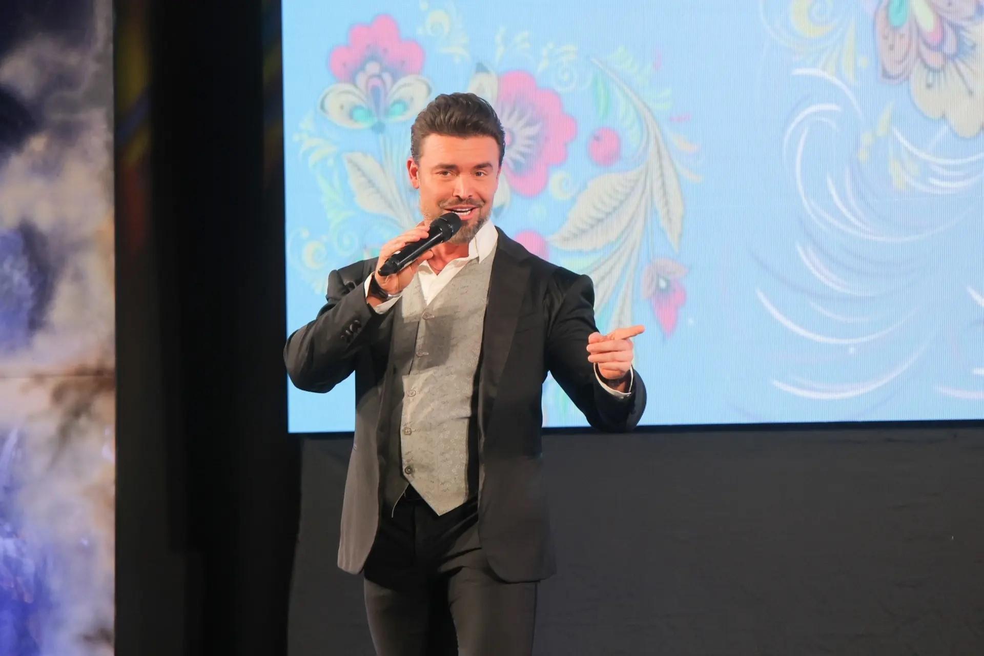 Петербуржцев зовут спеть кинохиты в караоке с артистами «Голоса» и «Филармонии»