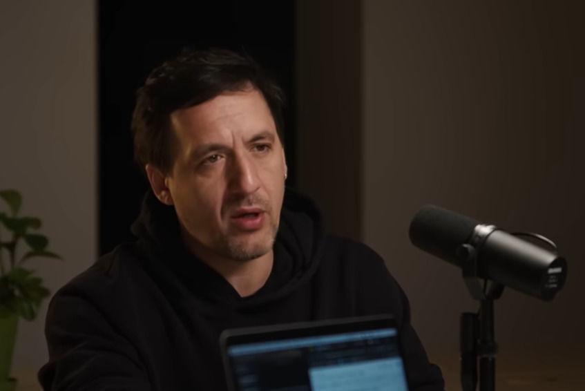 Звезда «9-й роты» Артур Смольянинов* заочно получил 8 лет колонии за фейки об армии