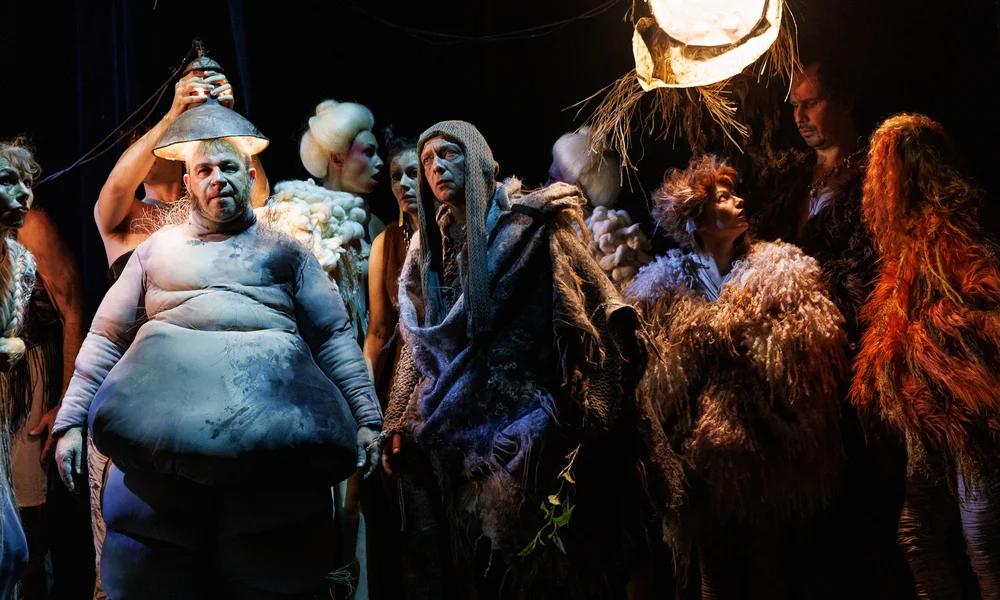 Грымов привезет в Петербург пять главных спектаклей «Модерна»