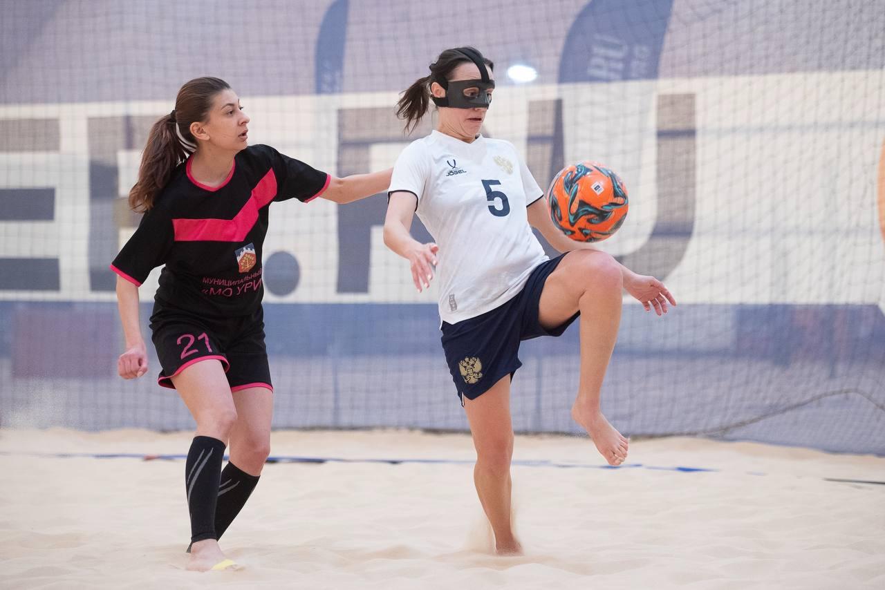 7:1 и 13:3: российские сборные по пляжному футболу начали турнир в Петербурге с крупных побед