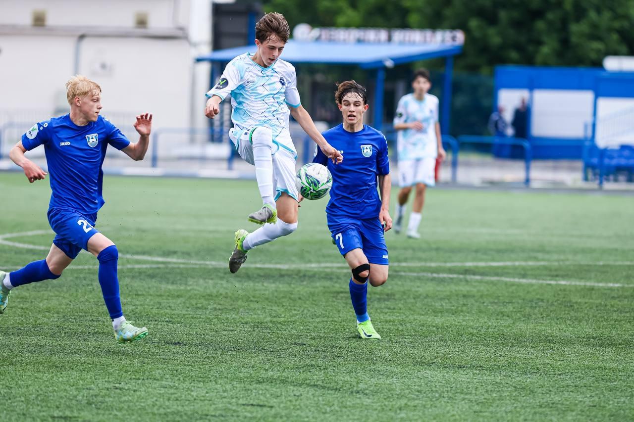 Петербургский «Кировец-Восхождение» стартует в сезоне Юношеской футбольной лиги