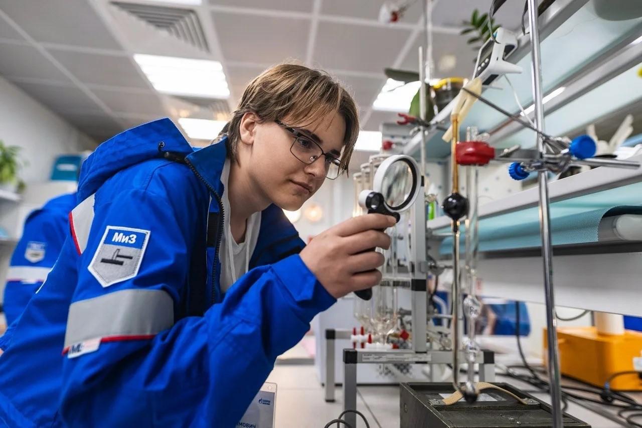 Российские школьники придумали, как превращать пластиковый мусор в полезное сырье для нефтезаводов