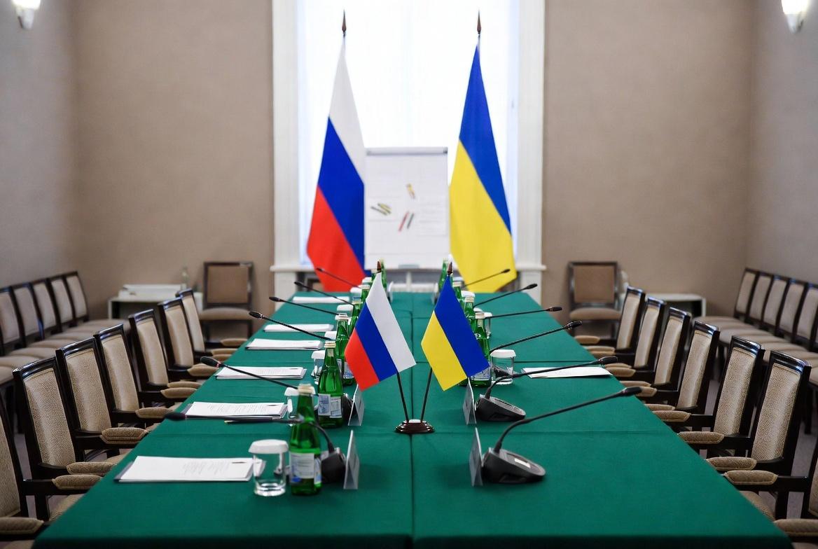 Киев назвал место и состав встречи Зеленского с Путиным