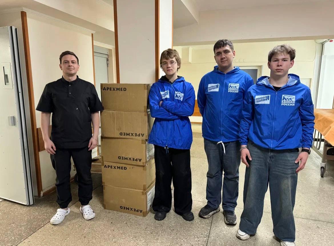 Петербургские молодогвардейцы две недели помогали в госпитале в ДНР