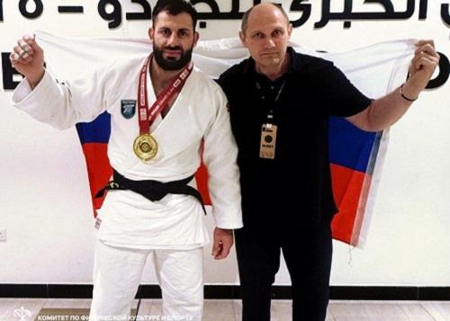 Петербуржец Арман Адамян выиграл бронзу чемпионата Европы по дзюдо