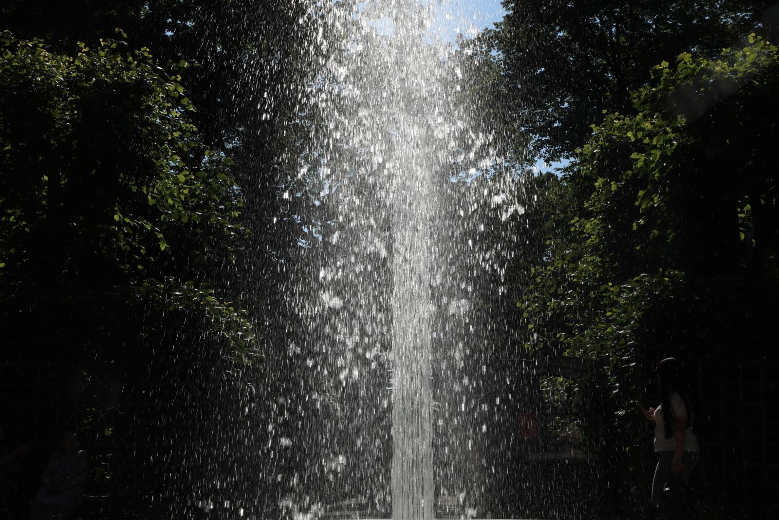 В Петербурге запустили 96 фонтанов