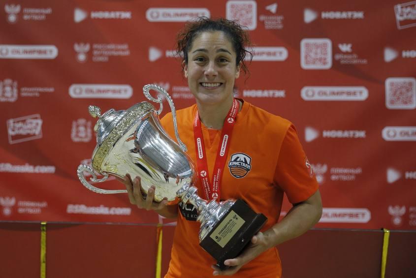 Три игрока пляжного «Кристалла» претендуют на звание лучшего футболиста мира среди женских и мужских команд