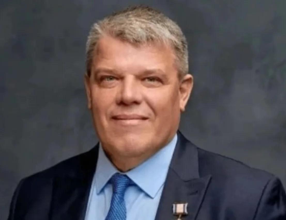 Шиян призвал вкладываться в образование муниципальных служащих