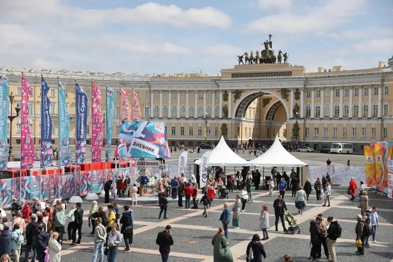 Стала известна детская программа Книжного салона в Петербурге