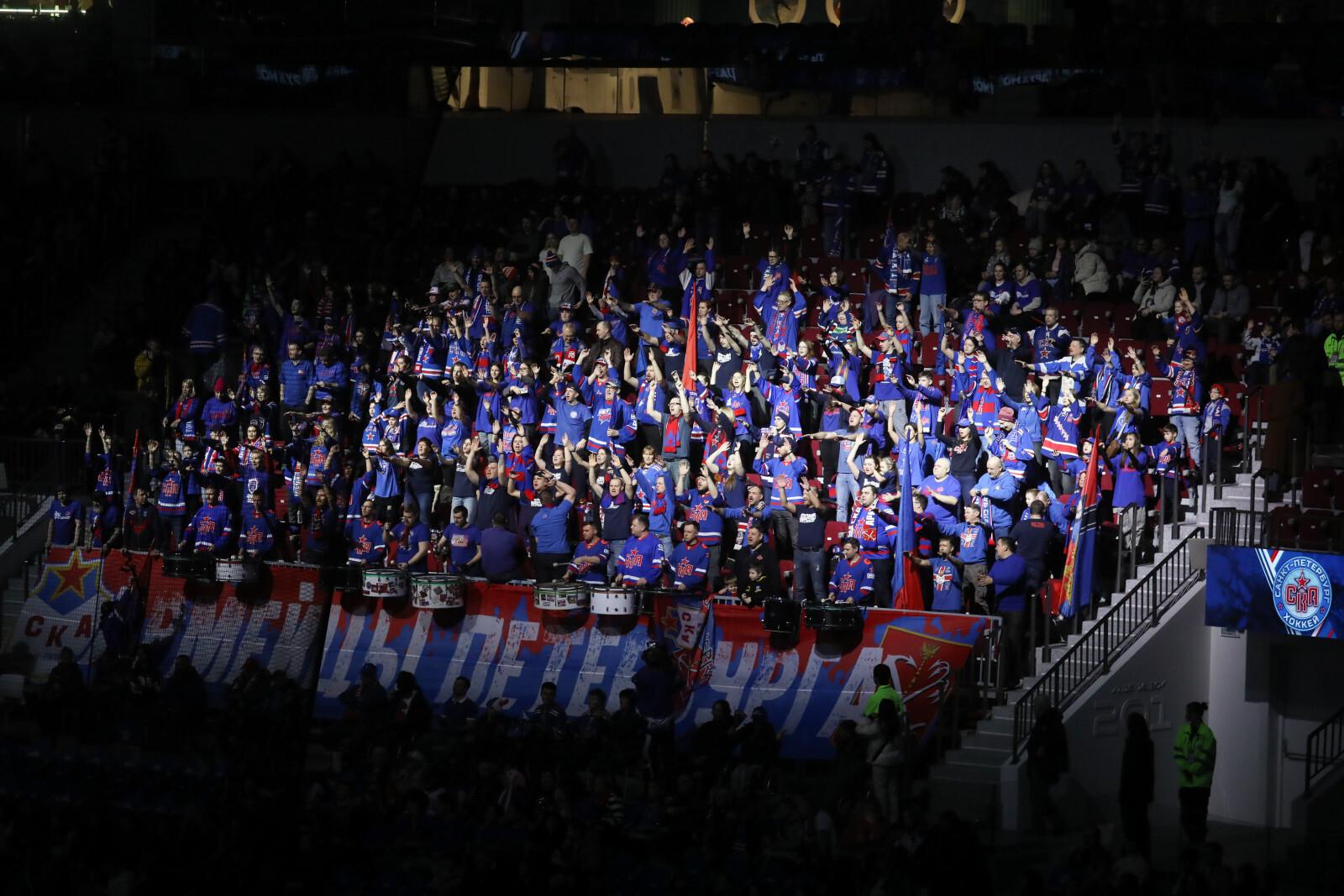 Вувузелы, дудки и плакаты: стало известно, что можно проносить на спортивные мероприятия