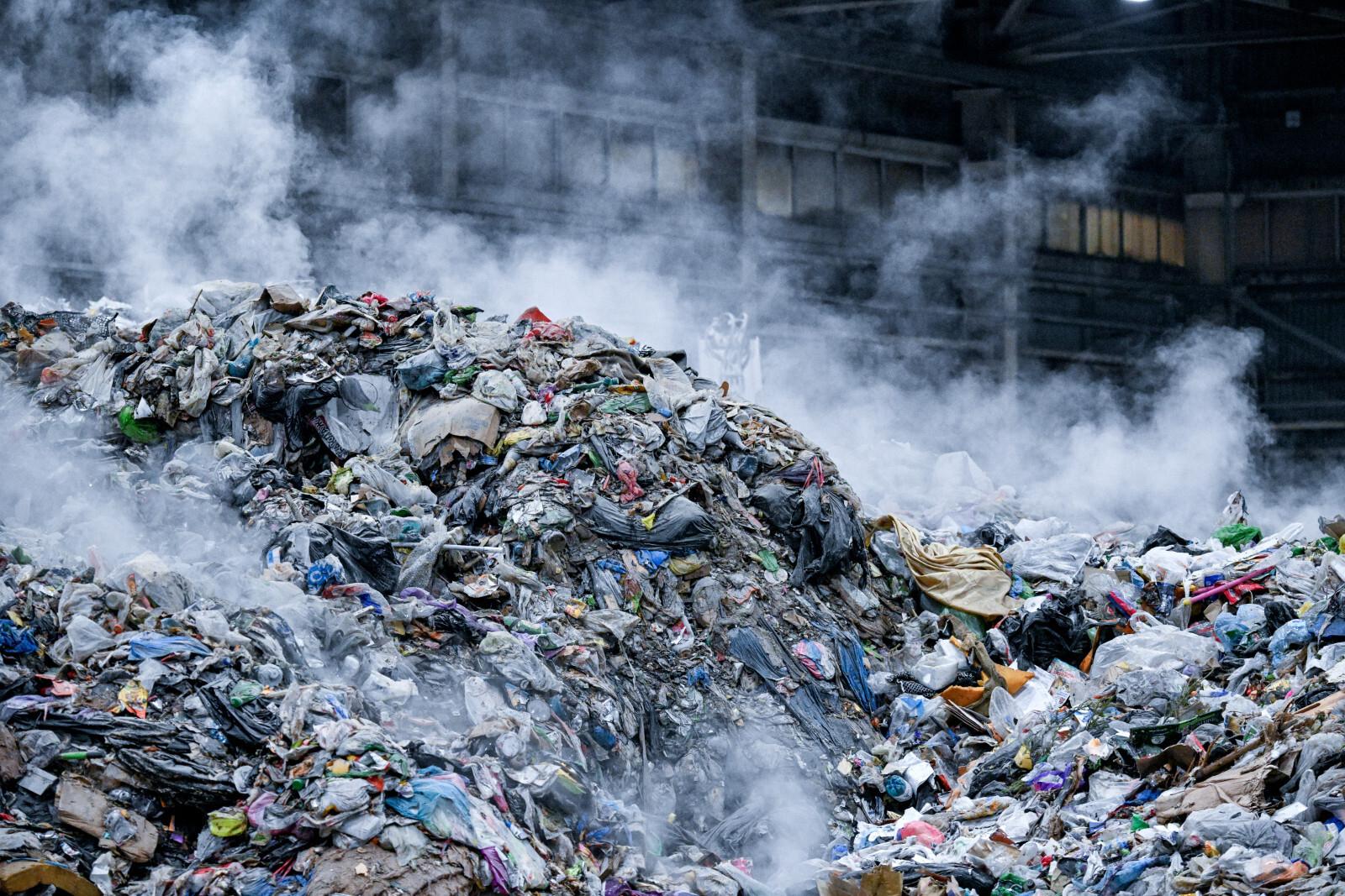 Беглов рассказал Путину о «суперсовременных» заводах по переработке мусора