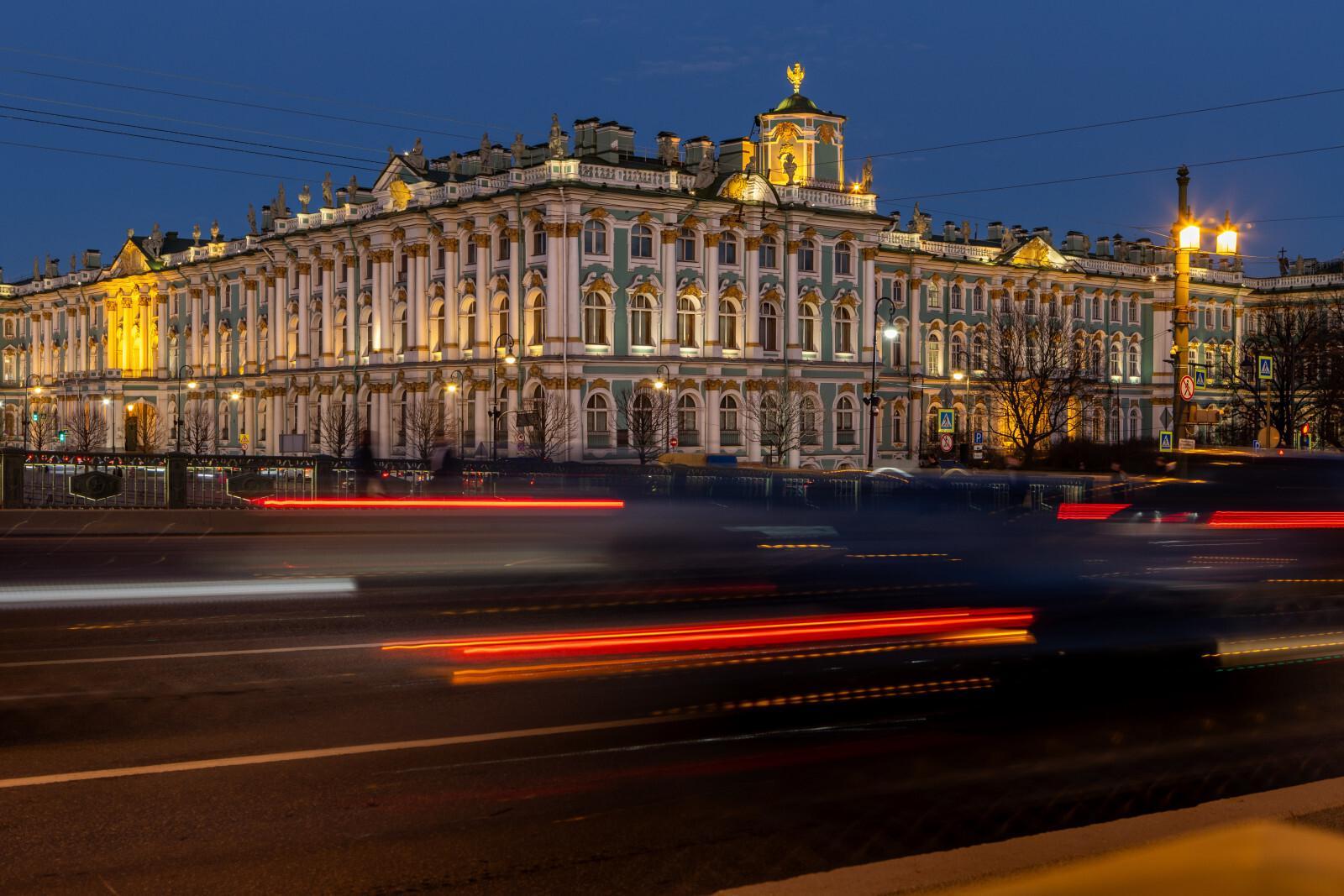 В Эрмитаже открылась выставка вееров императрицы Марии Федоровны