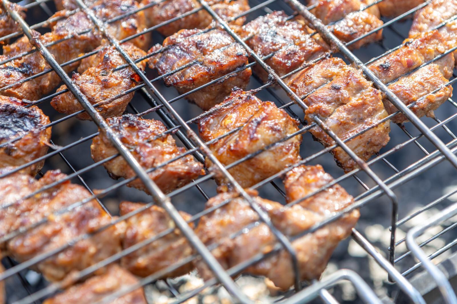 Врач рассказал про более безопасный вариант шашлыка