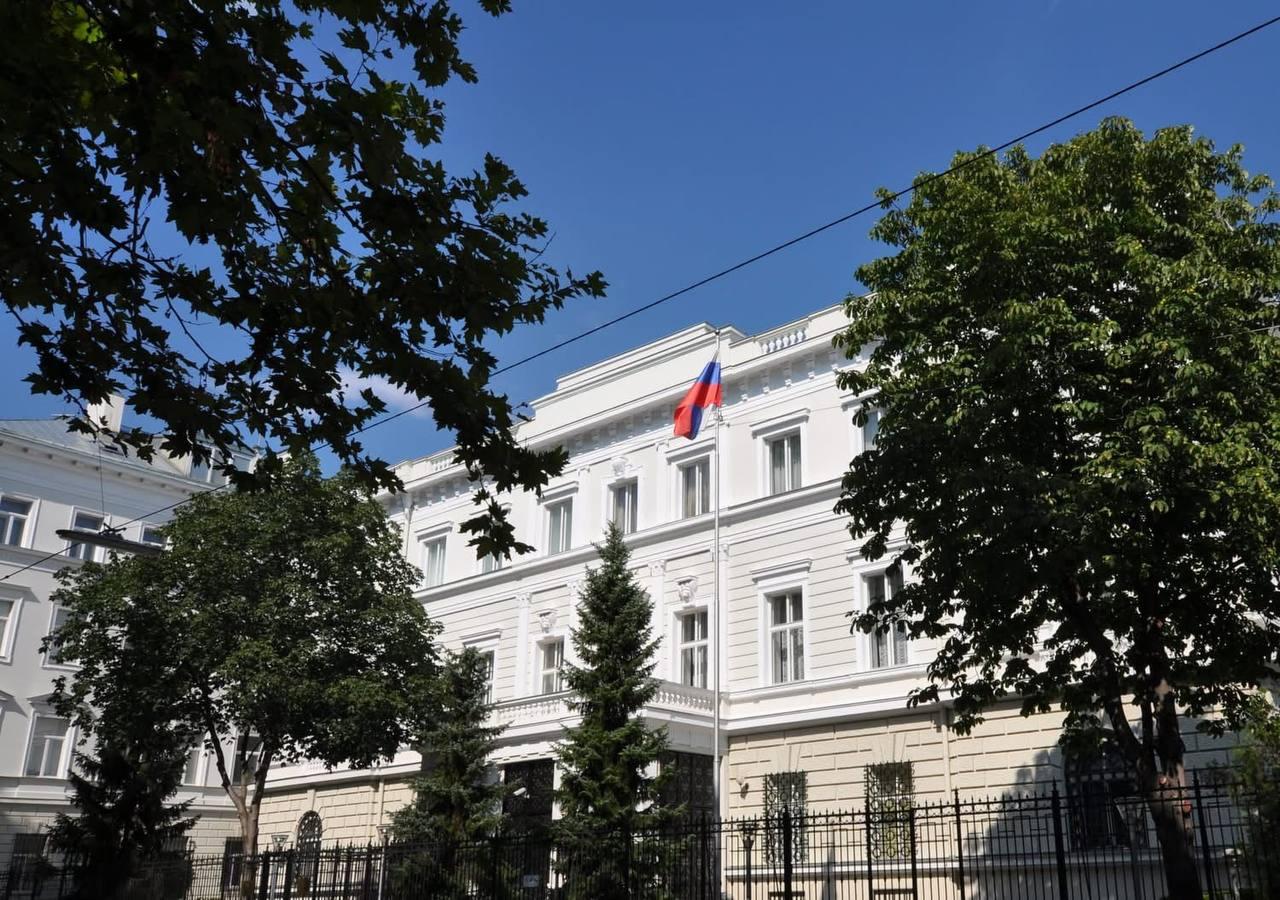 Посольство Австрии вышлет трех российских дипломатов: Москва намерена отреагировать жестко