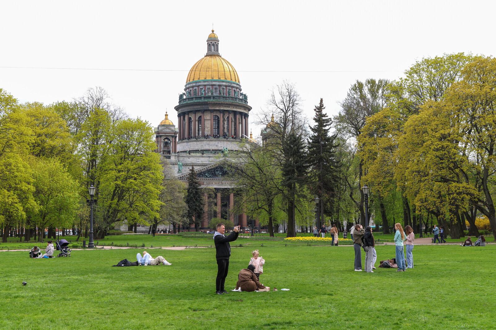 В Петербурге 13 мая температура воздуха впервые превысила 20 градусов