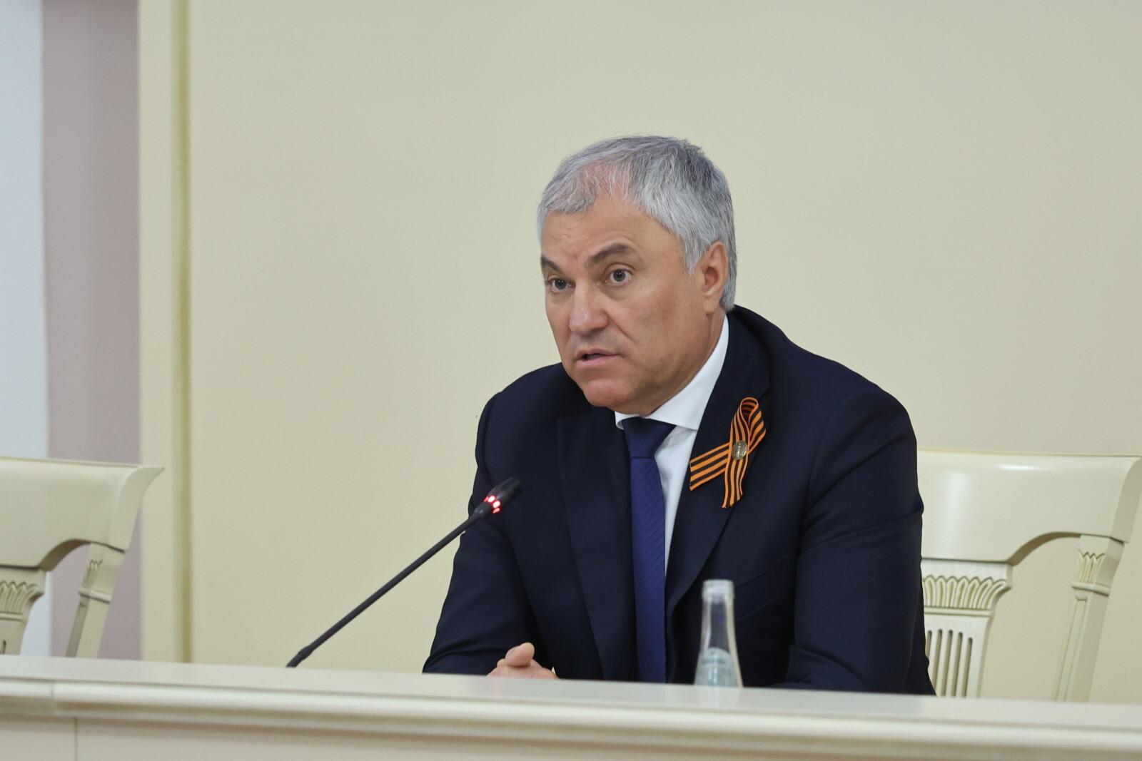 Володин заявил, что пока не получал письмо жены актера Дмитрия Назарова с просьбой вернуться в Россию