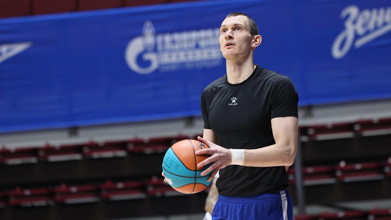 Форвард Игорь Вольхин ушел из БК «Зенит»