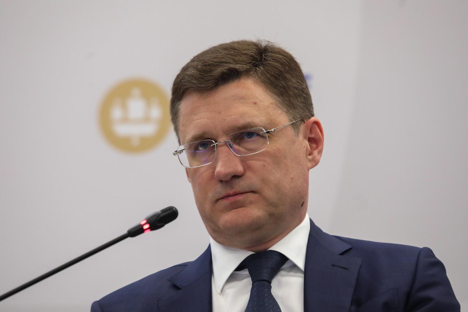 Новак соберет экстренное совещание по топливу