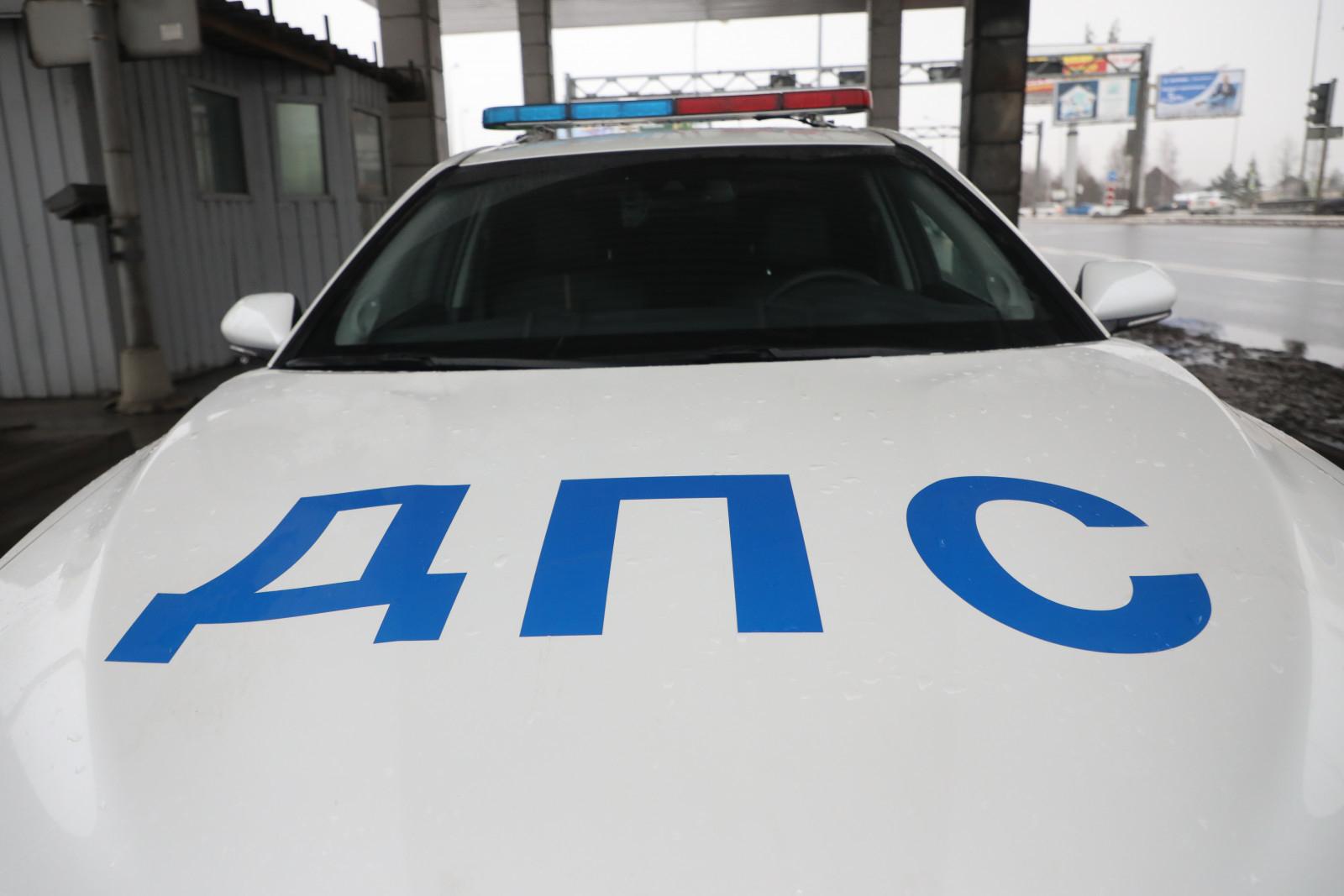 Полиция Ленобласти выясняет обстоятельства смертельного ДТП на трассе Санкт-Петербург-Псков