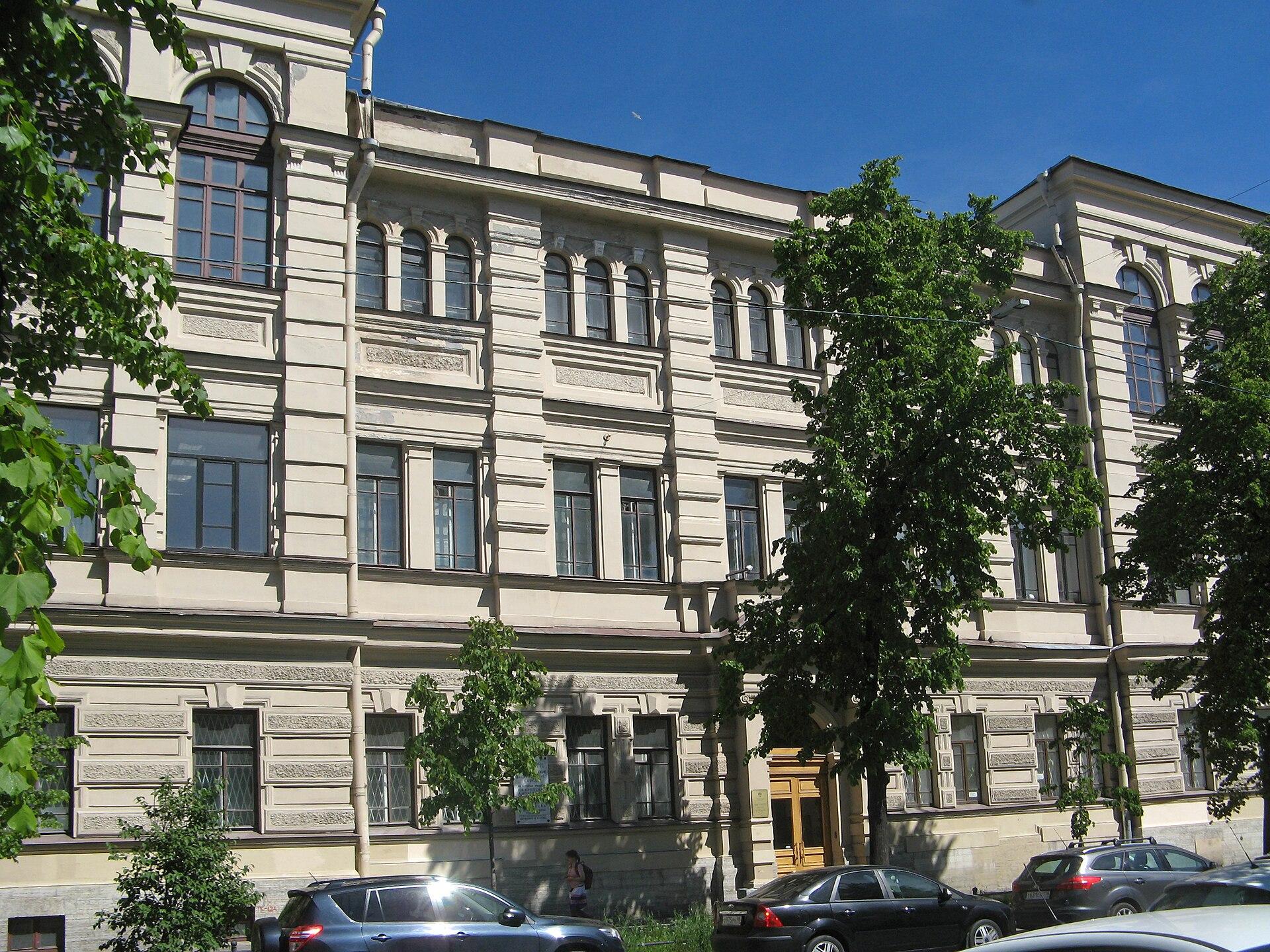 Общежитие Бестужевских курсов в Петербурге получило статус памятника
