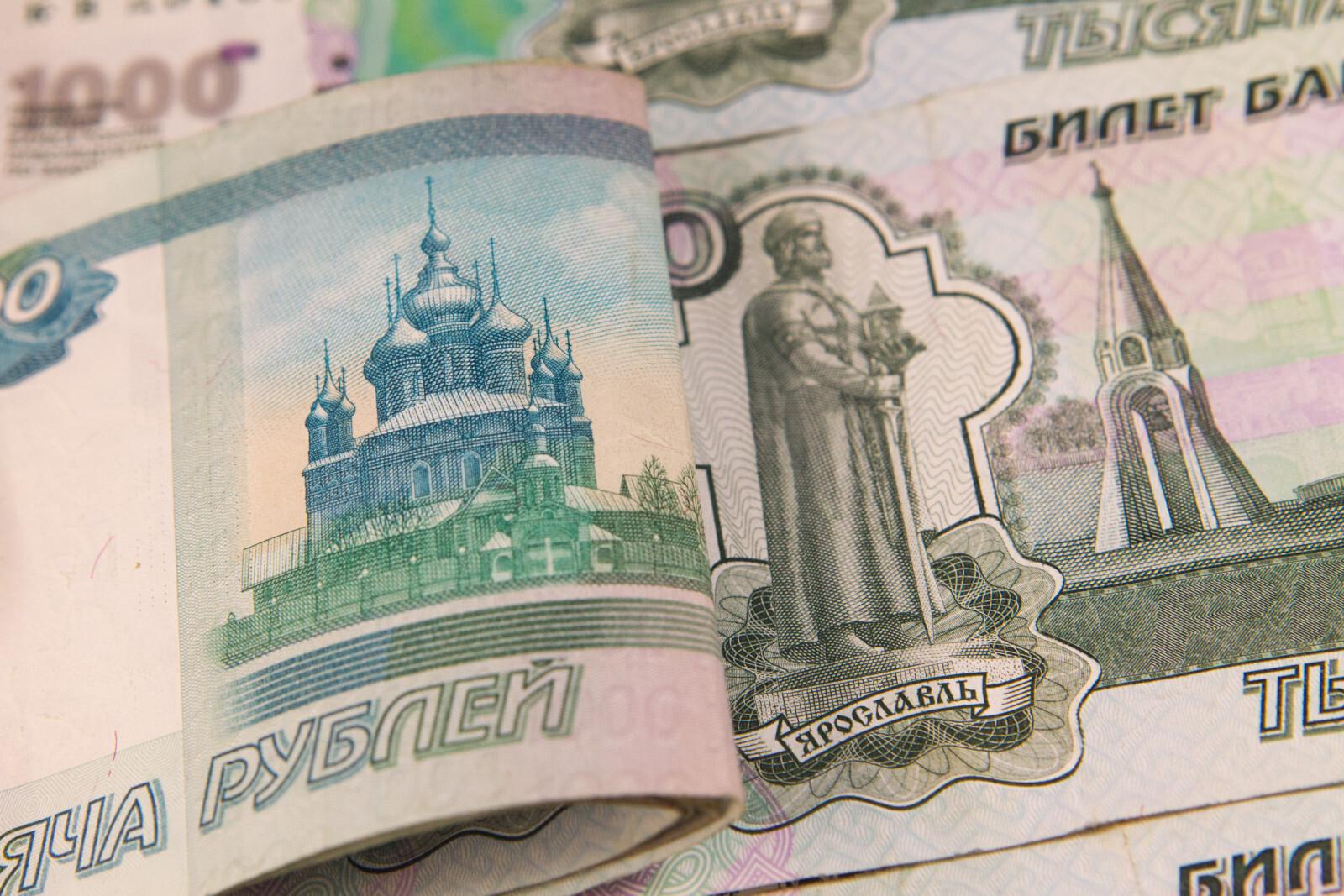 В Госдуму внесли законопроект о 13-й зарплате бюджетникам