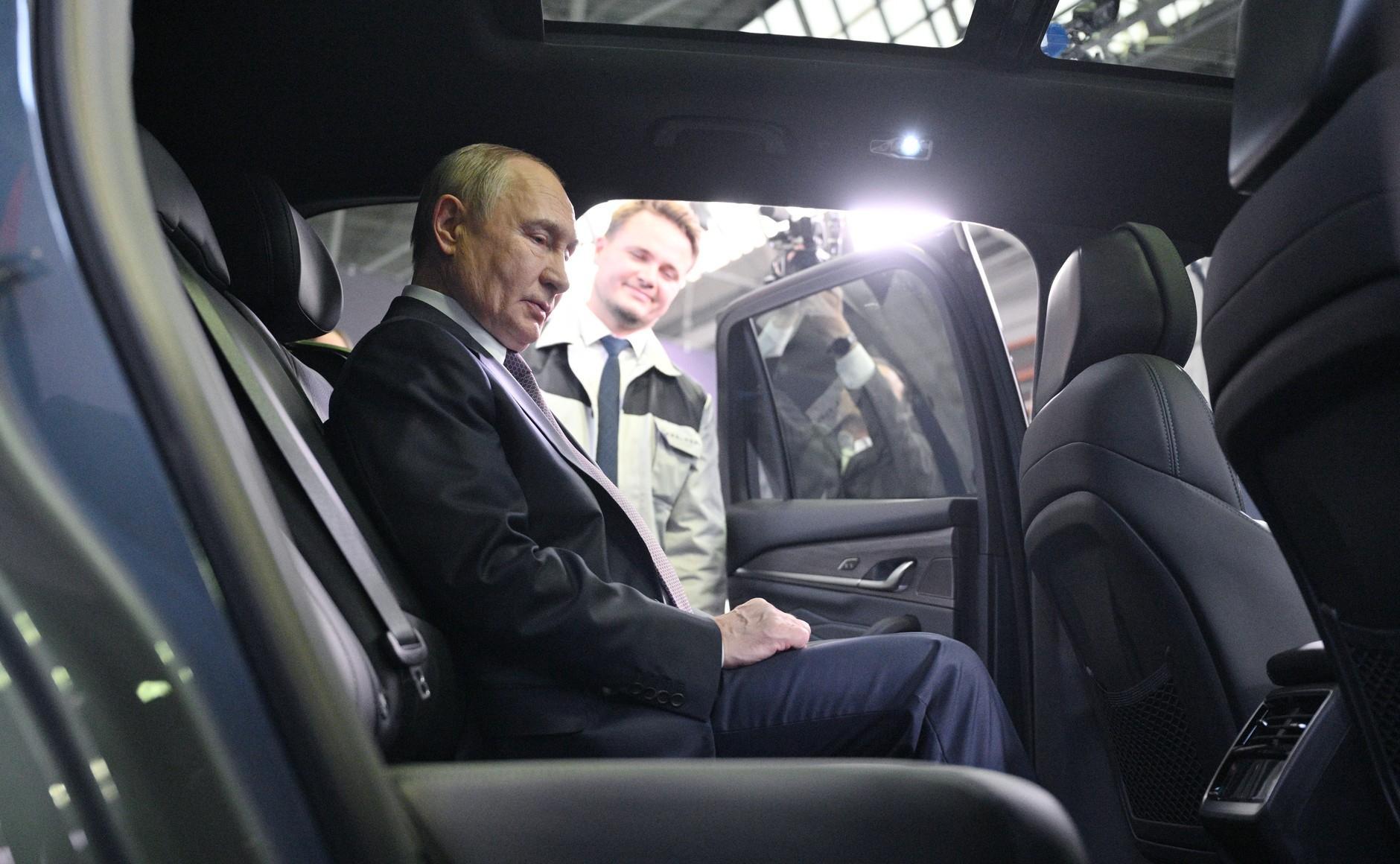 Названы расходы на содержание кроссовера Volga K50, который тестировал Владимир Путин