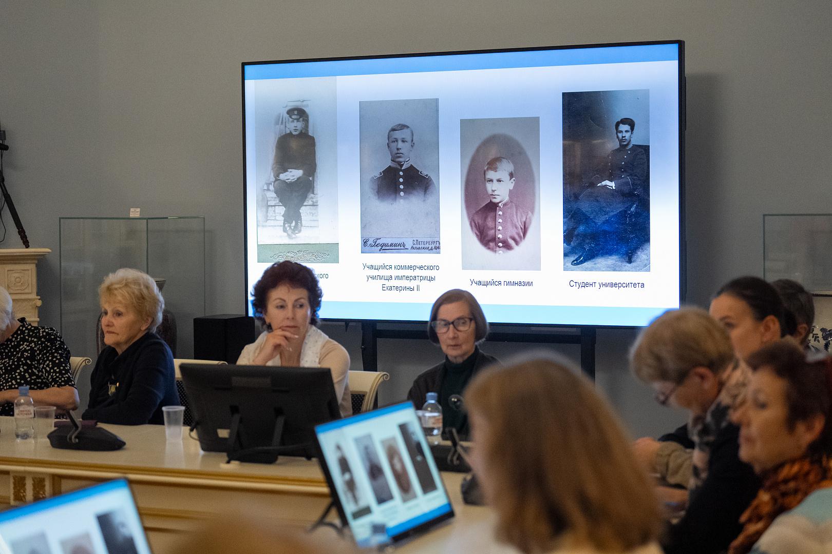 В Мариинском дворце раскрыли тайны образования при царе
