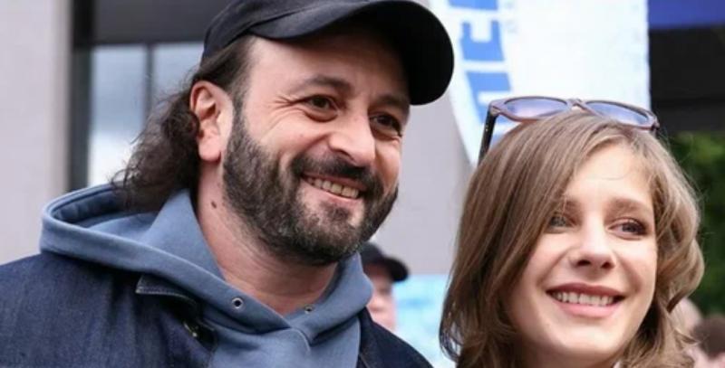 В Сети появились слухи о третьей беременности Лизы Арзамасовой