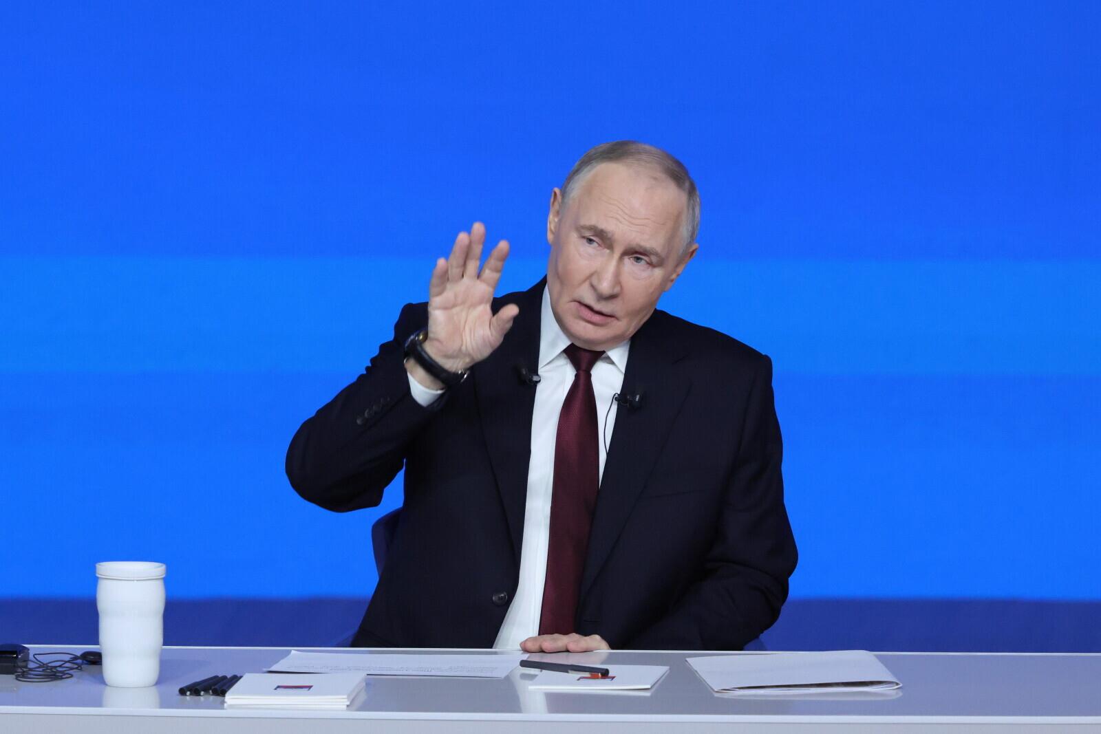Кремль не исключает возможность нового телефонного разговора между Путиным и Трампом