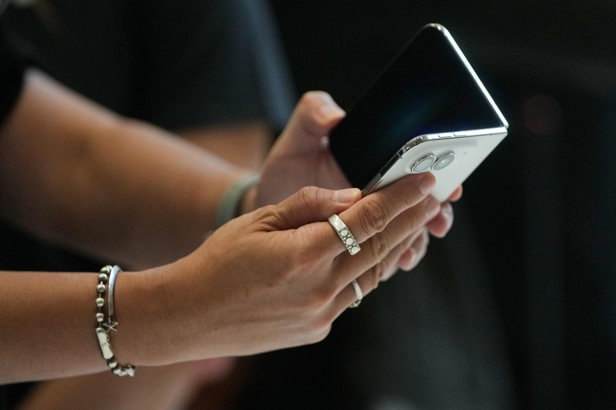 ИТ-специалист Ситнов оценил первый складной iPhone