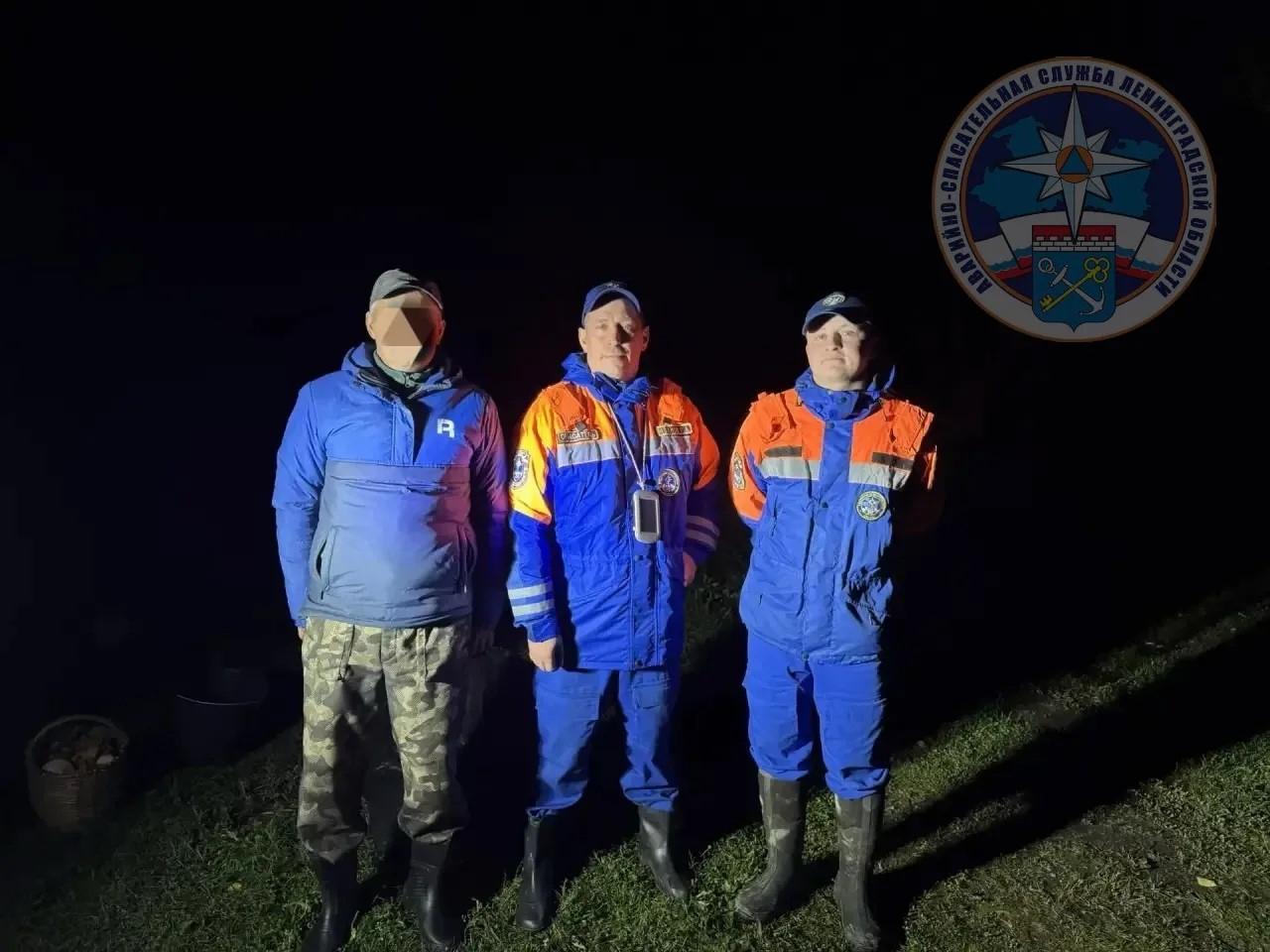 Заблудившегося в лесу под Приозерском эвакуировали на квадроцикле