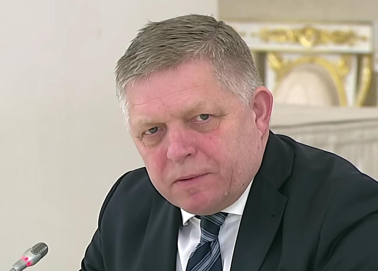 Фицо: идет поиск предлога для конфликта между НАТО и Россией